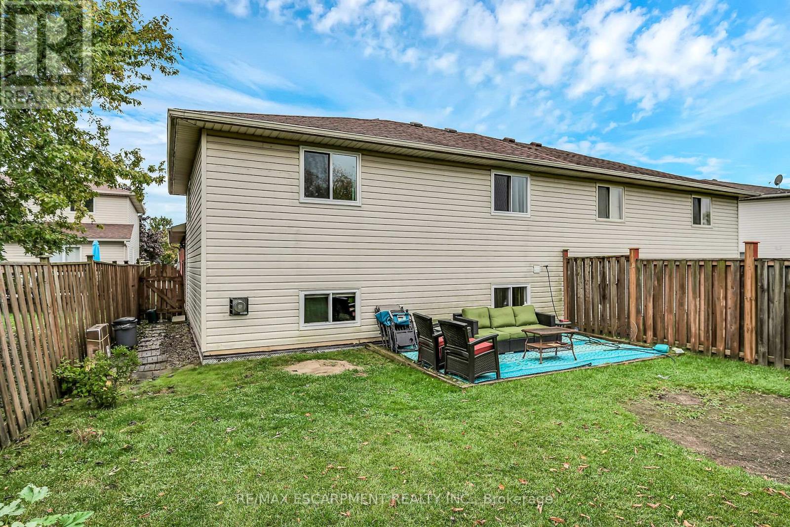 16 Caledon Court, Haldimand, Ontario  N3W 2L5 - Photo 41 - X12429233