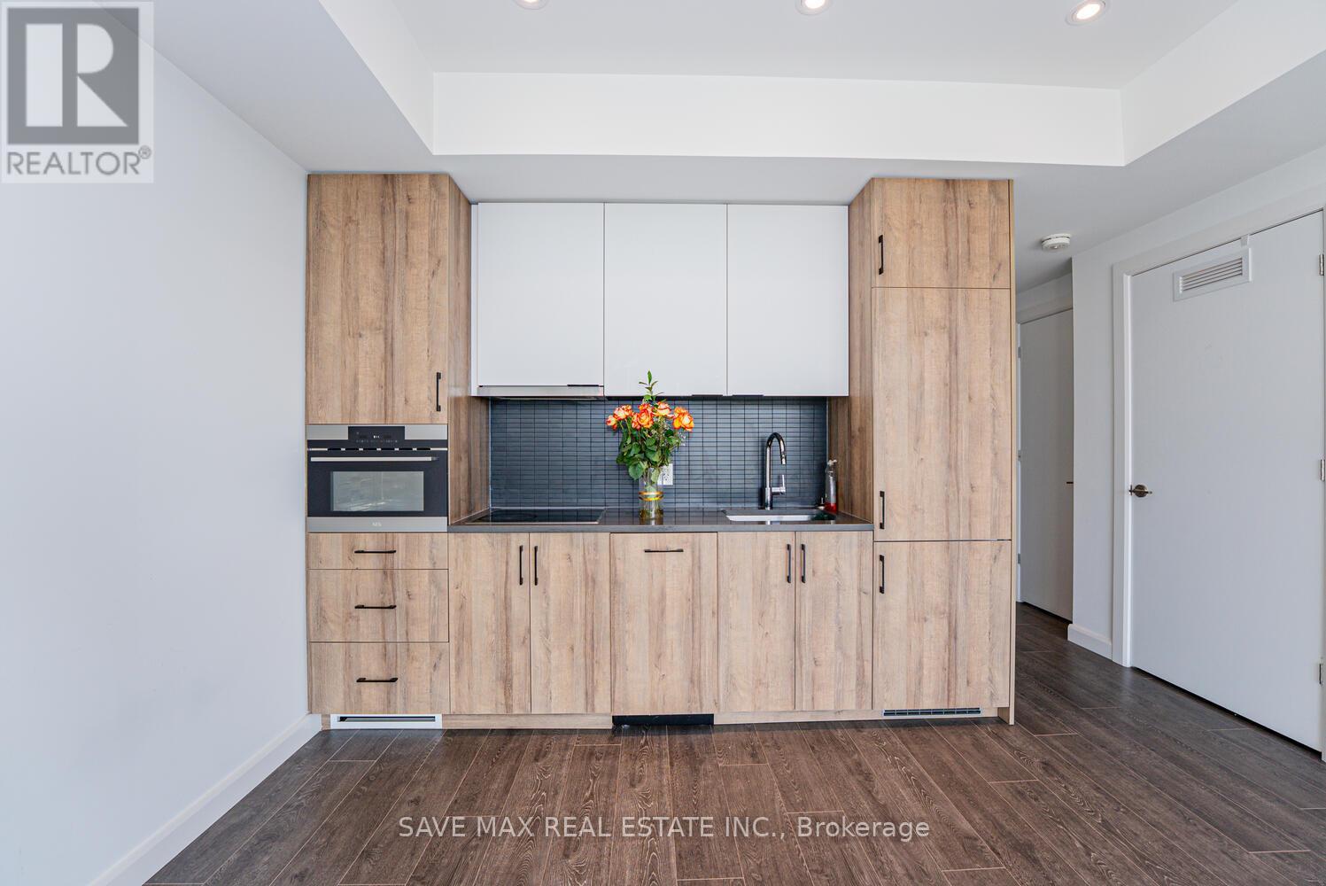 411 - 741 King Street W, Kitchener, Ontario  N2G 0E9 - Photo 14 - X12429241