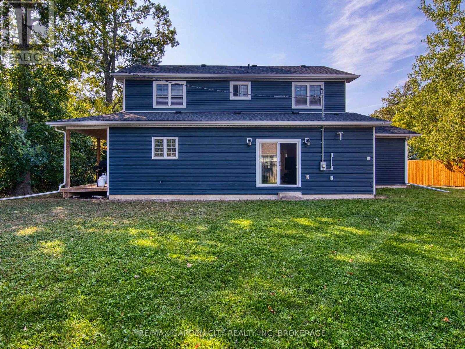 686 Lakeview Road, Fort Erie, Ontario  L2A 4X1 - Photo 41 - X12429189
