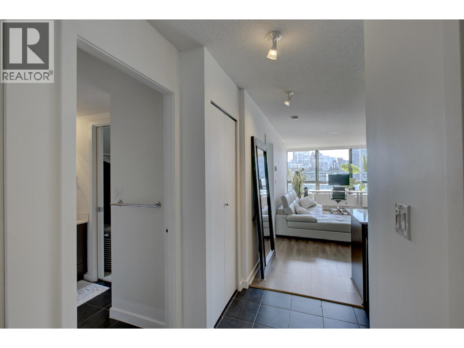1303 938 Smithe Street, Vancouver, British Columbia  V6Z 3H8 - Photo 5 - R3052682