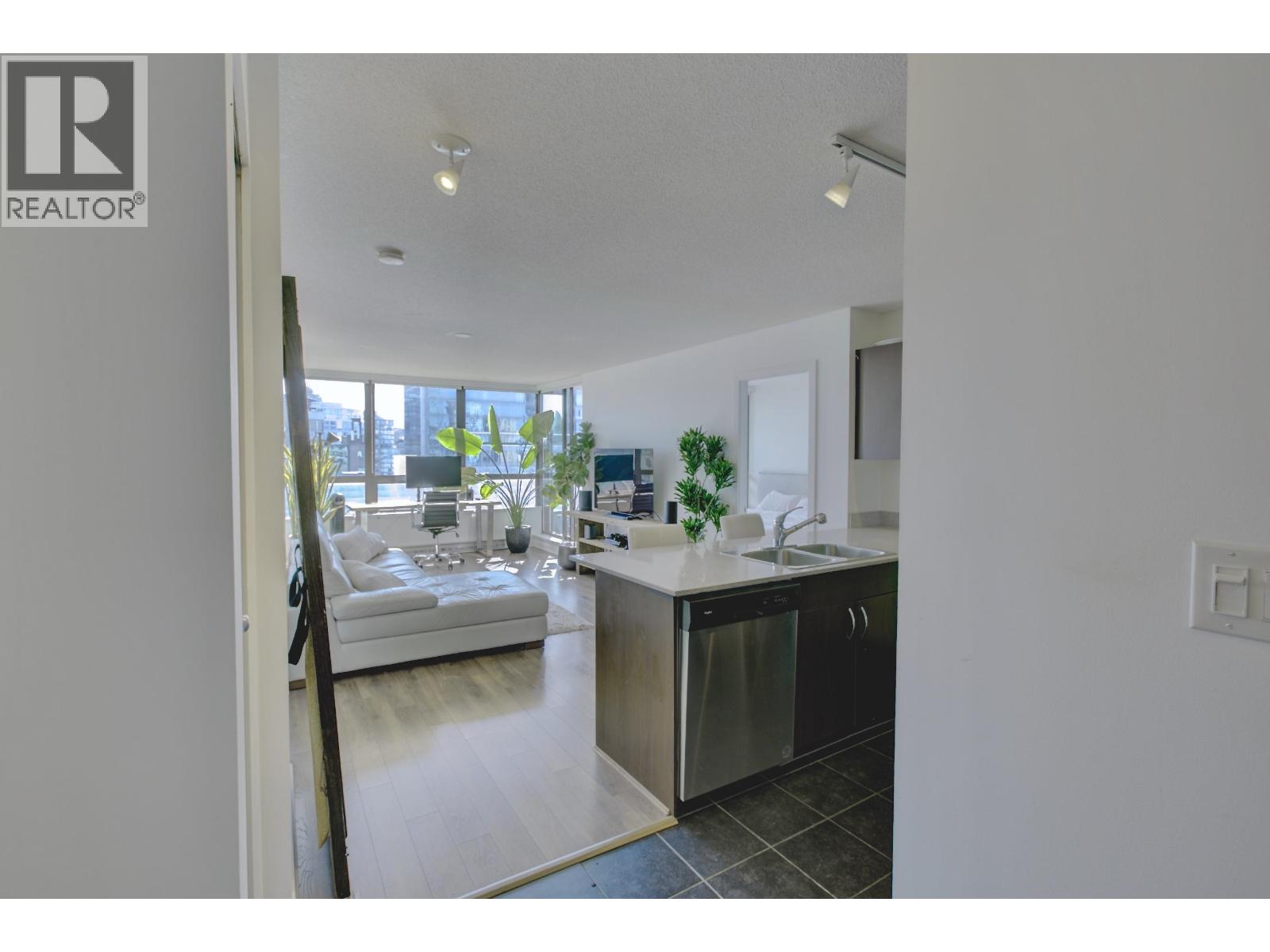 1303 938 Smithe Street, Vancouver, British Columbia  V6Z 3H8 - Photo 6 - R3052682