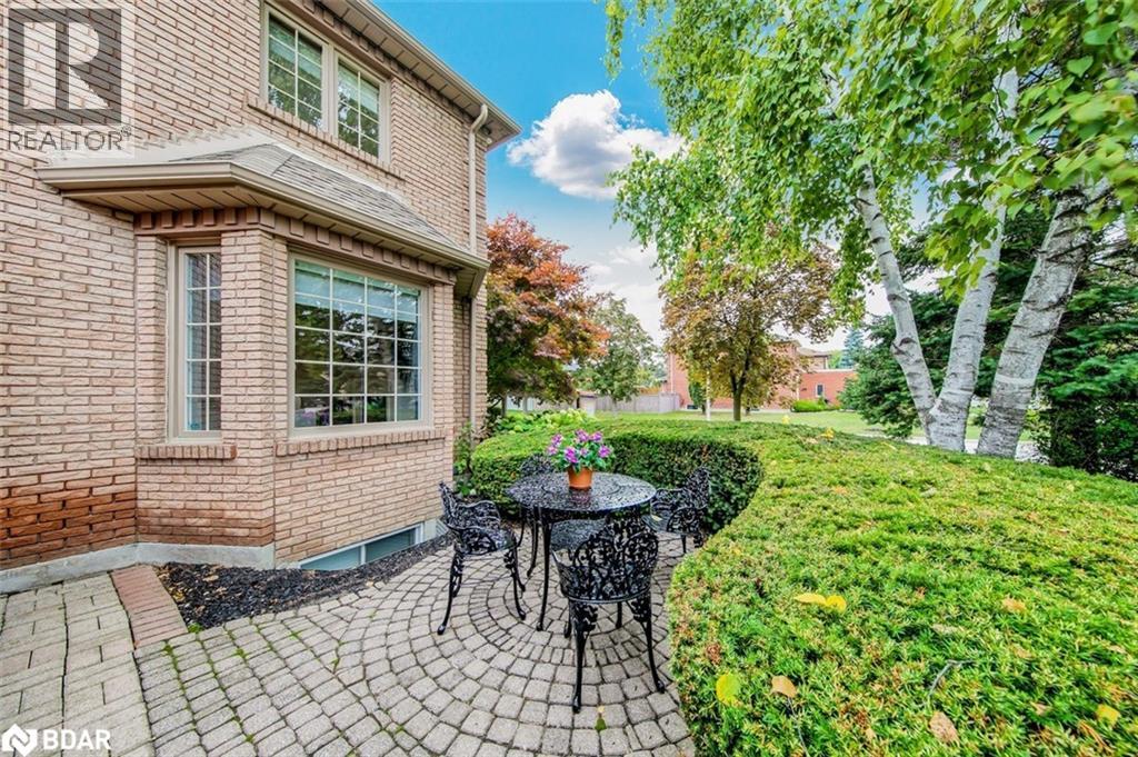6 Colton Crescent S, Vaughan, Ontario  L4L 3L7 - Photo 6 - 40772799