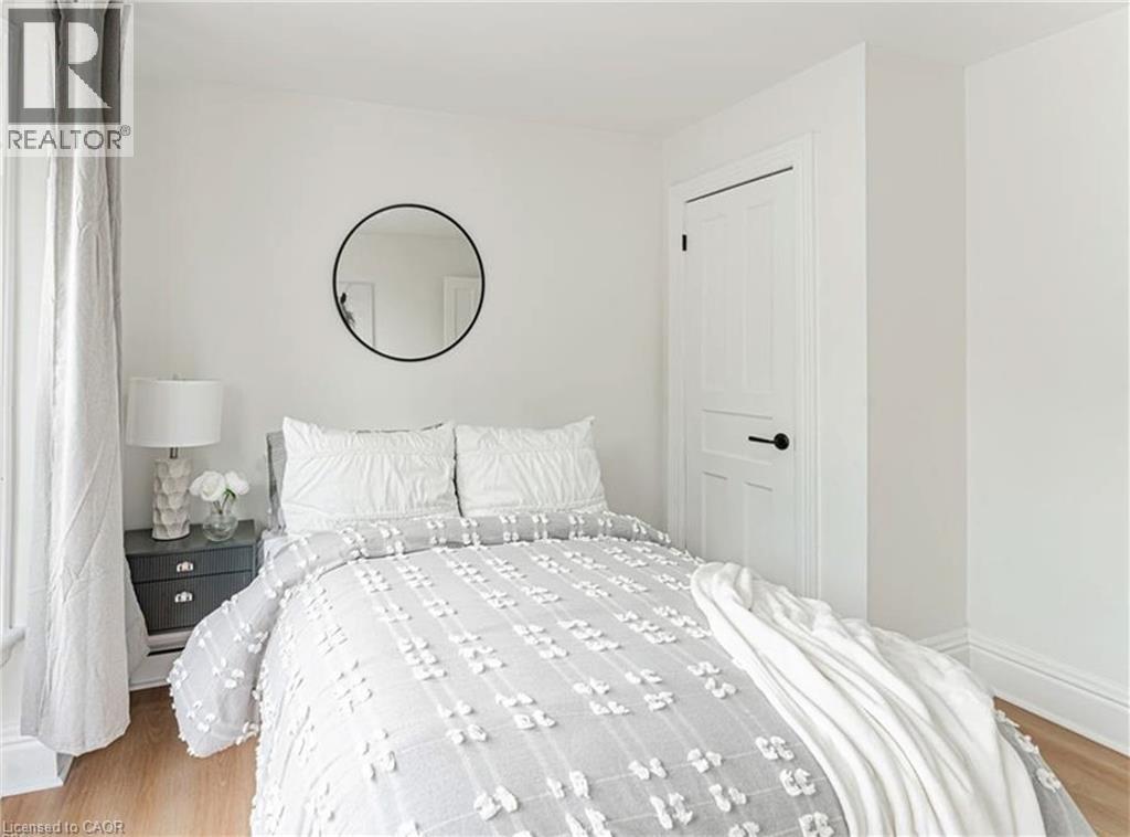 15 Barnesdale Avenue N Unit# 1, Hamilton, Ontario  L8L 6R4 - Photo 12 - 40774054