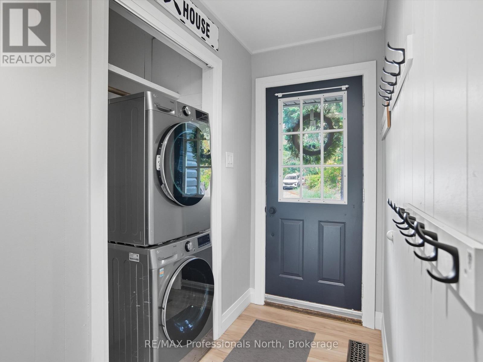 1755 Skyline Drive, Huntsville, Ontario  P1H 1A7 - Photo 12 - X12429282
