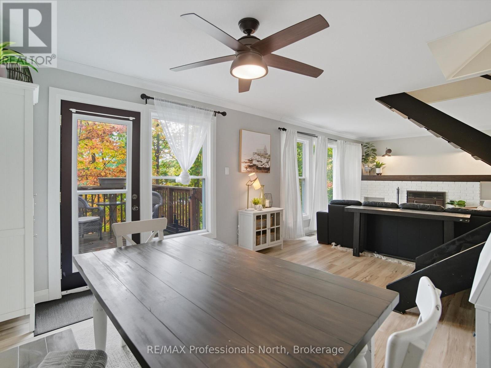 1755 Skyline Drive, Huntsville, Ontario  P1H 1A7 - Photo 5 - X12429282