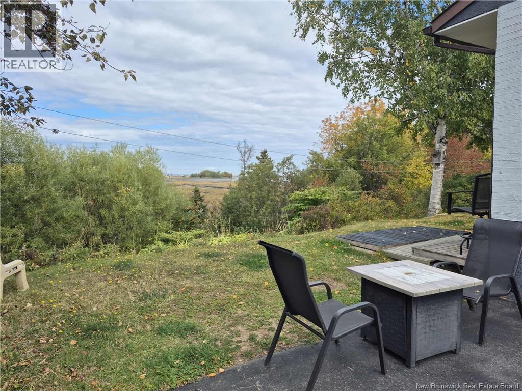 264 Rue Marie, Beresford, New Brunswick  E8K 1P8 - Photo 4 - NB127357