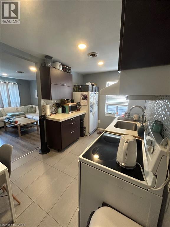 8 St. Matthews Avenue, Hamilton, Ontario  L8L 5P3 - Photo 6 - 40769027