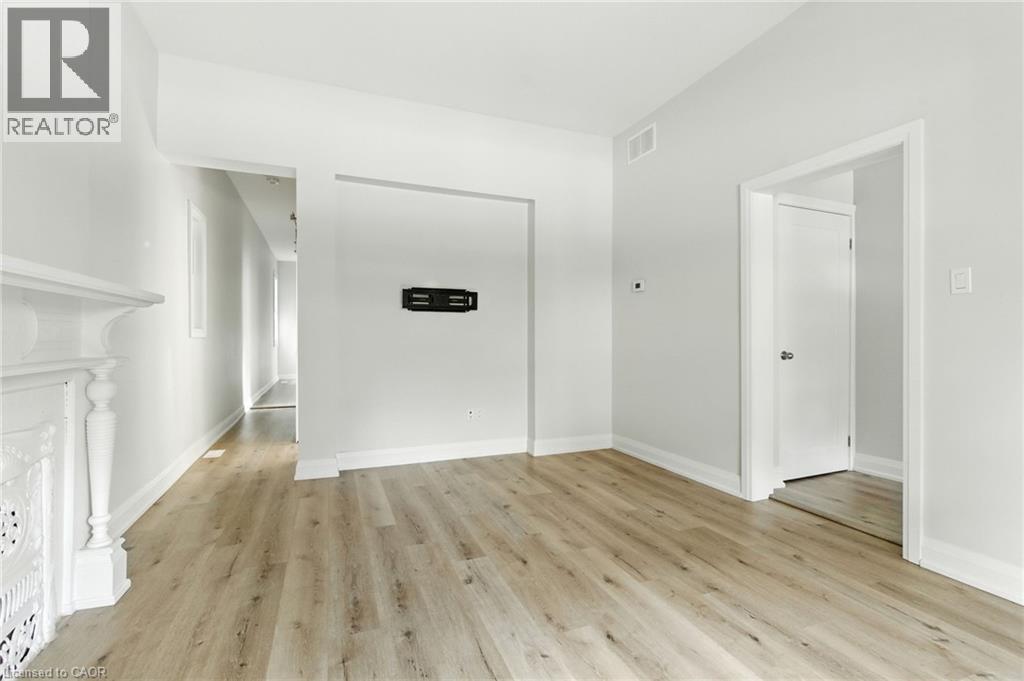 177 Emerald Street S Unit# 2, Hamilton, Ontario  L8N 2V6 - Photo 8 - 40770936