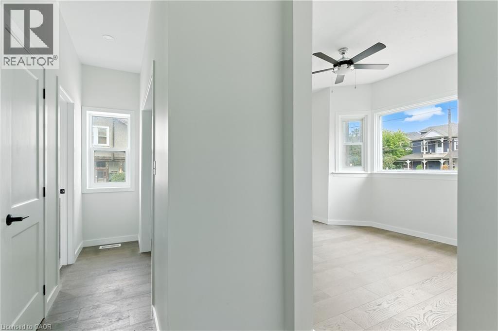 684 Beach Boulevard, Hamilton, Ontario  L8H 6Y4 - Photo 11 - 40773069