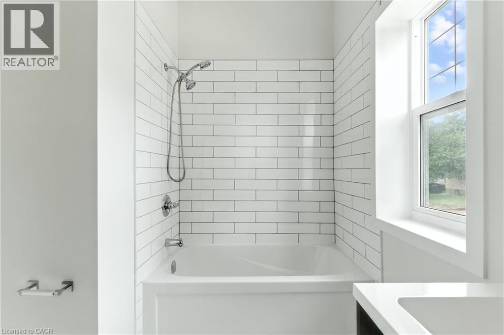 684 Beach Boulevard, Hamilton, Ontario  L8H 6Y4 - Photo 15 - 40773069