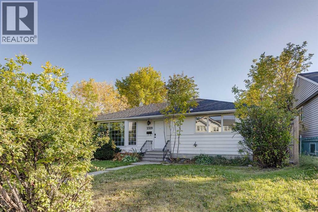 2329 25 Avenue Nw, Calgary, Alberta  T2M 2C4 - Photo 5 - A2259257