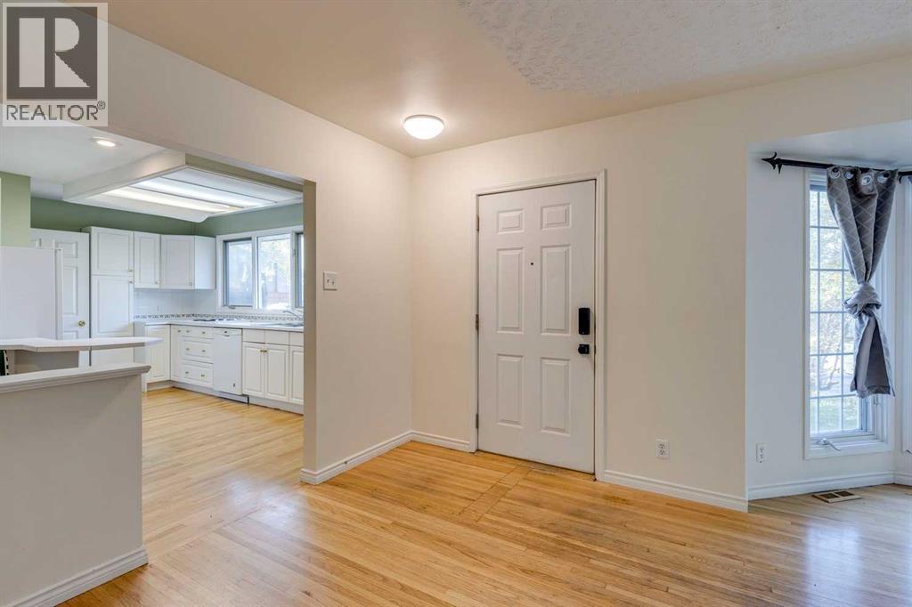 2329 25 Avenue Nw, Calgary, Alberta  T2M 2C4 - Photo 6 - A2259257