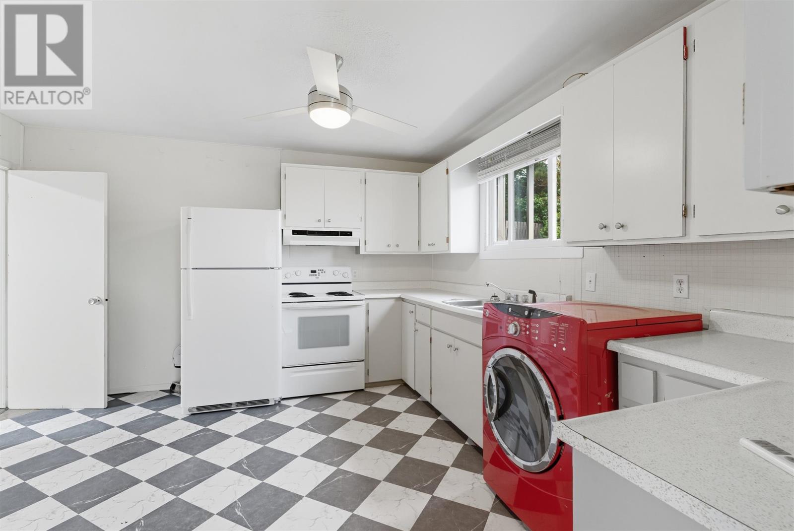 34 Huron St, Blind River, Ontario  P0R 1B0 - Photo 19 - SM252785
