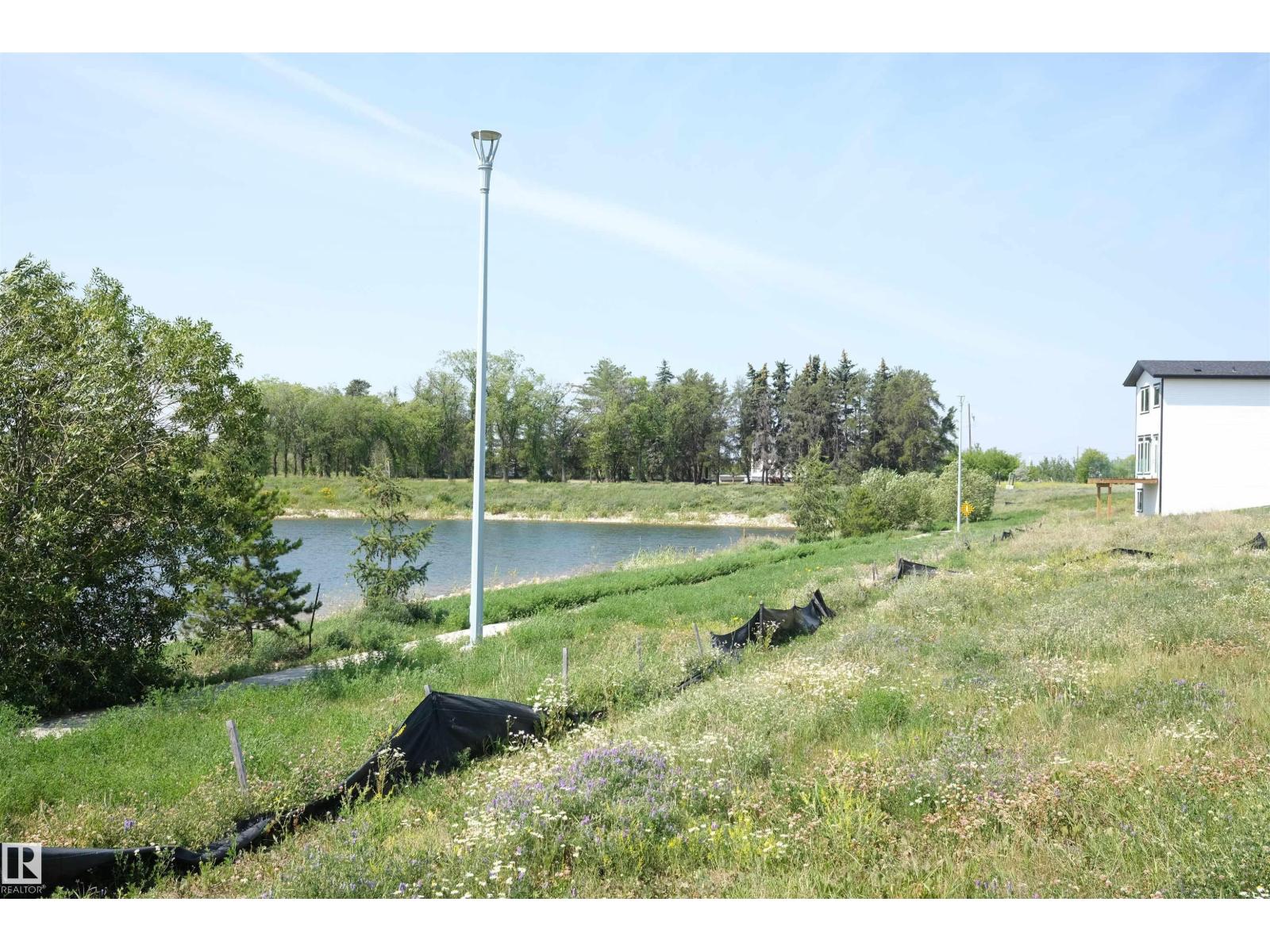 9235 156 Av Nw, Edmonton, Alberta  T5Z 0S4 - Photo 15 - E4459711