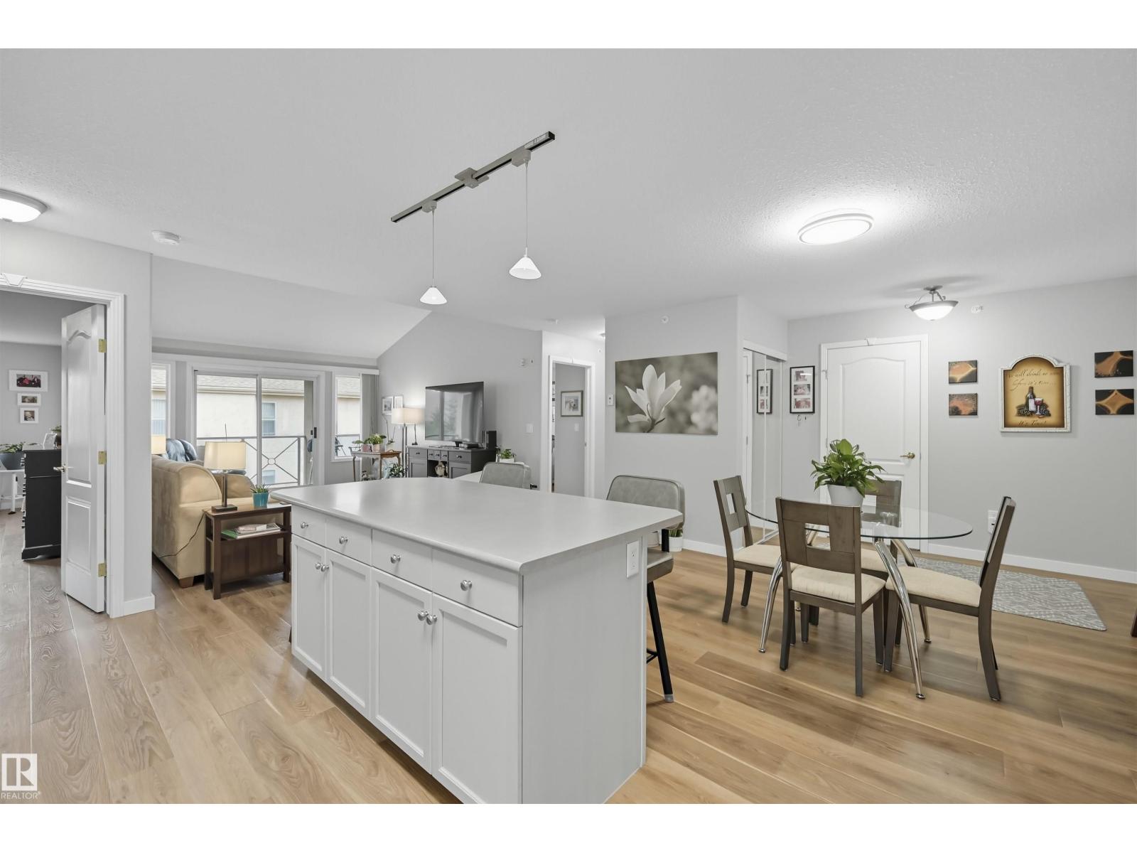 #414 8942 156 St Nw, Edmonton, Alberta  T5R 5Z5 - Photo 4 - E4459712