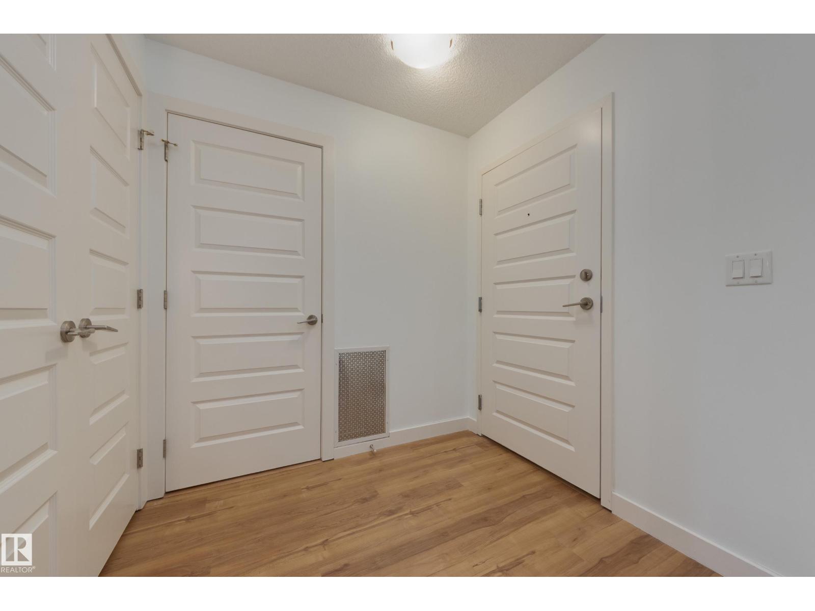 #103 8730 82 Av Nw, Edmonton, Alberta  T6C 0Z1 - Photo 4 - E4459713