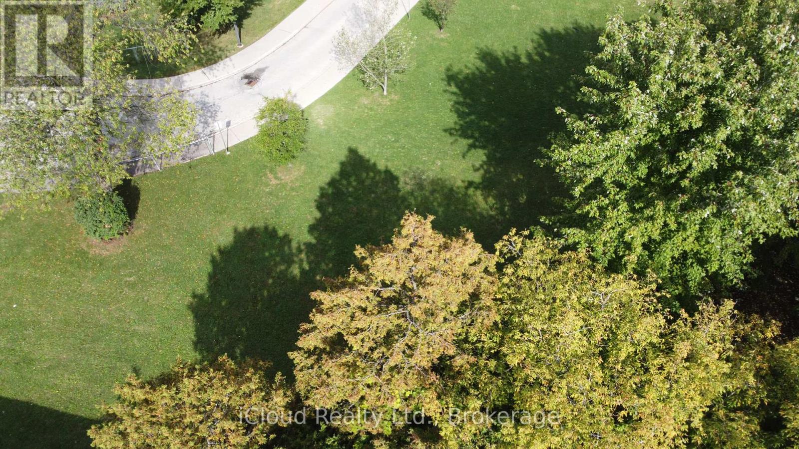61 Rockbank Crescent, Toronto, Ontario  M9M 1L1 - Photo 41 - W12429257