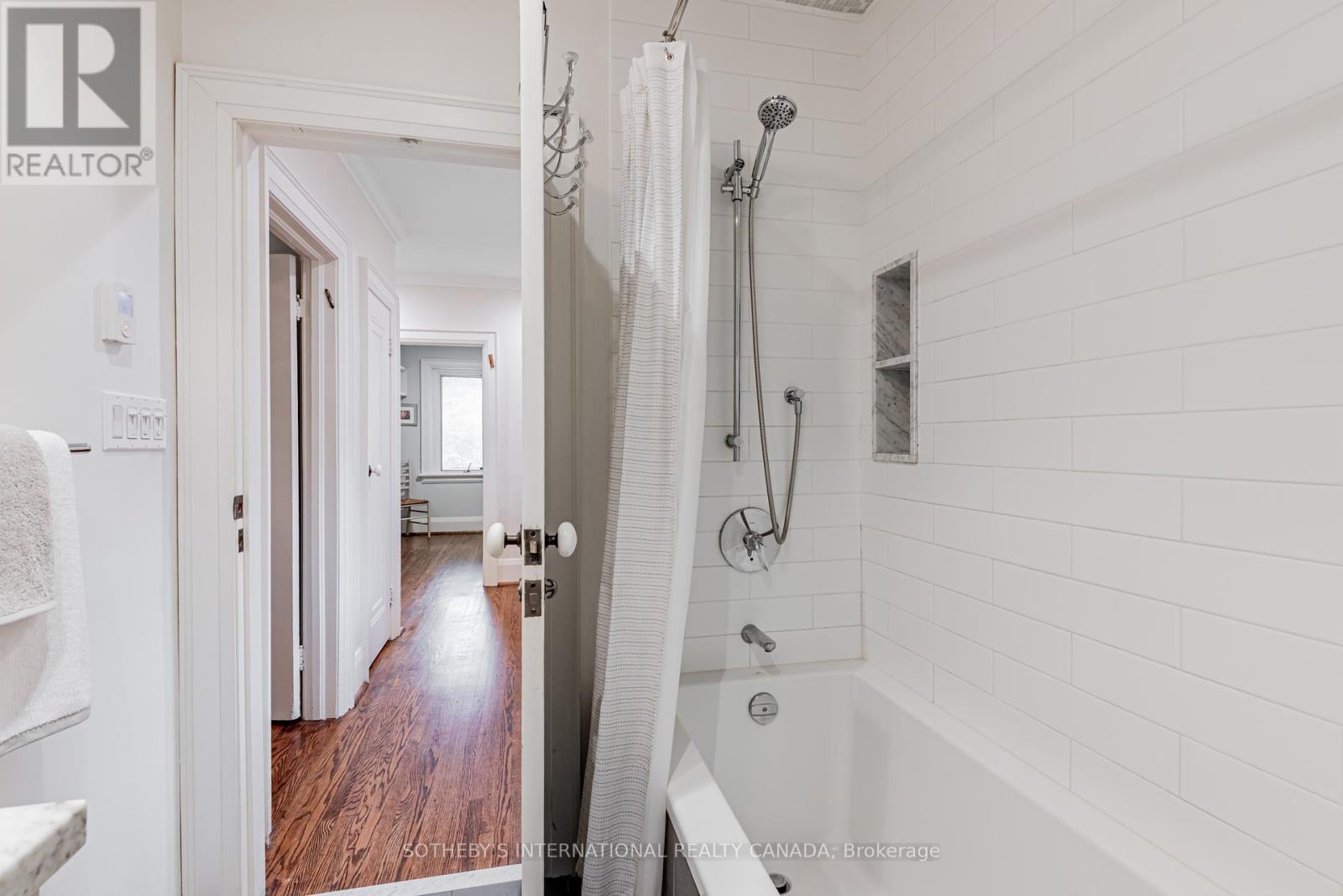 421 St Clair Avenue E, Toronto, Ontario  M4T 1P6 - Photo 31 - C12428629