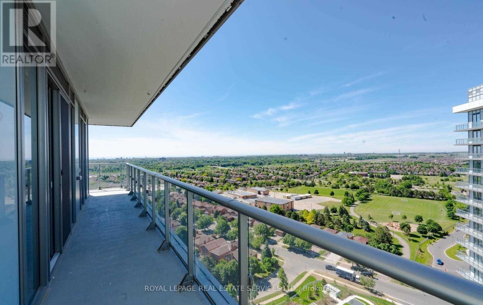 1704 - 4675 Metcalfe Avenue, Mississauga, Ontario  L5M 0Z8 - Photo 2 - W12423888