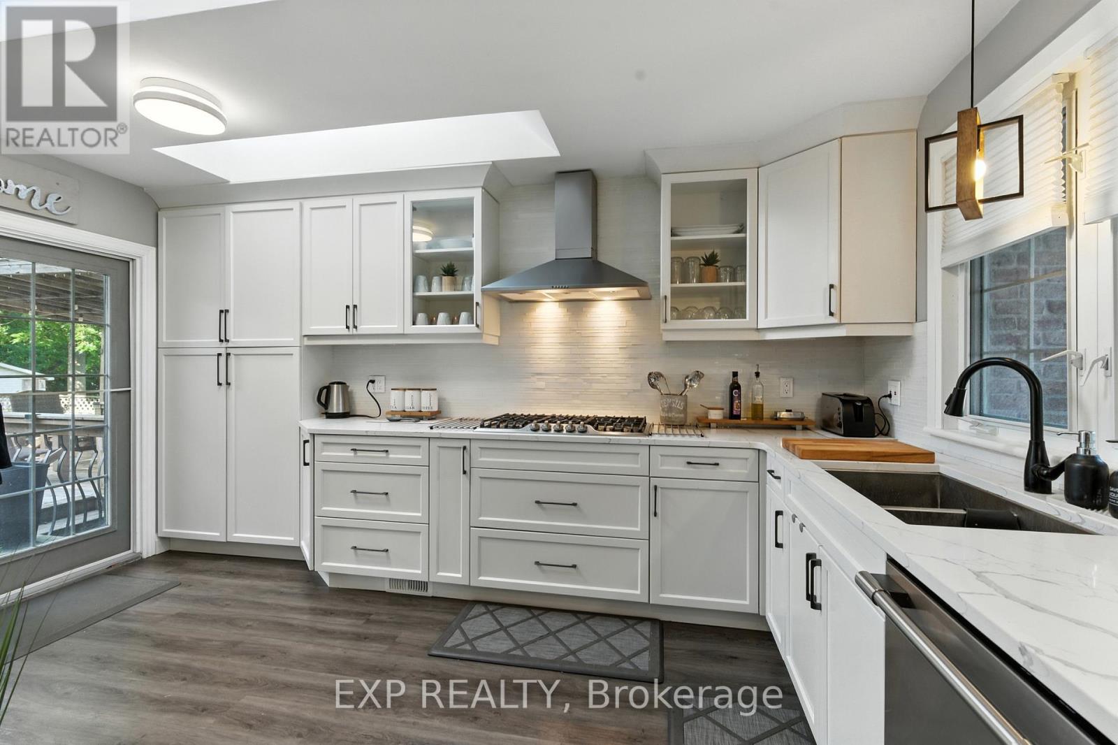 6859 Wills Street, Niagara Falls, Ontario  L2J 1Y6 - Photo 20 - X12354114