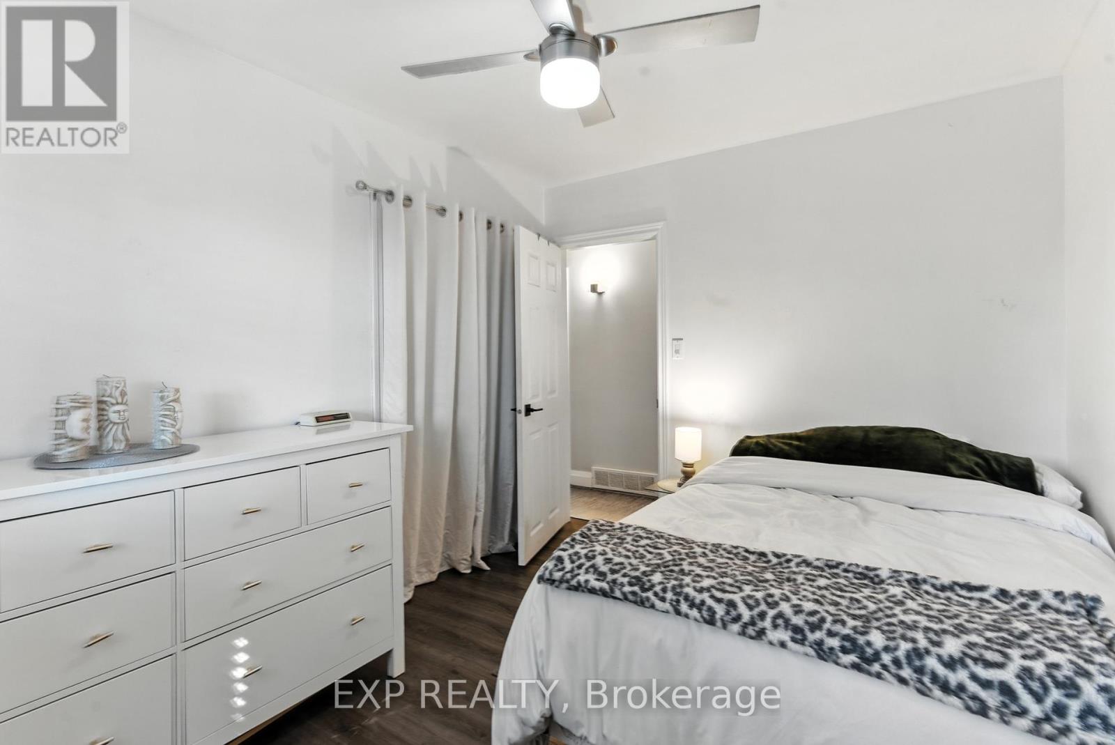 6859 Wills Street, Niagara Falls, Ontario  L2J 1Y6 - Photo 28 - X12354114