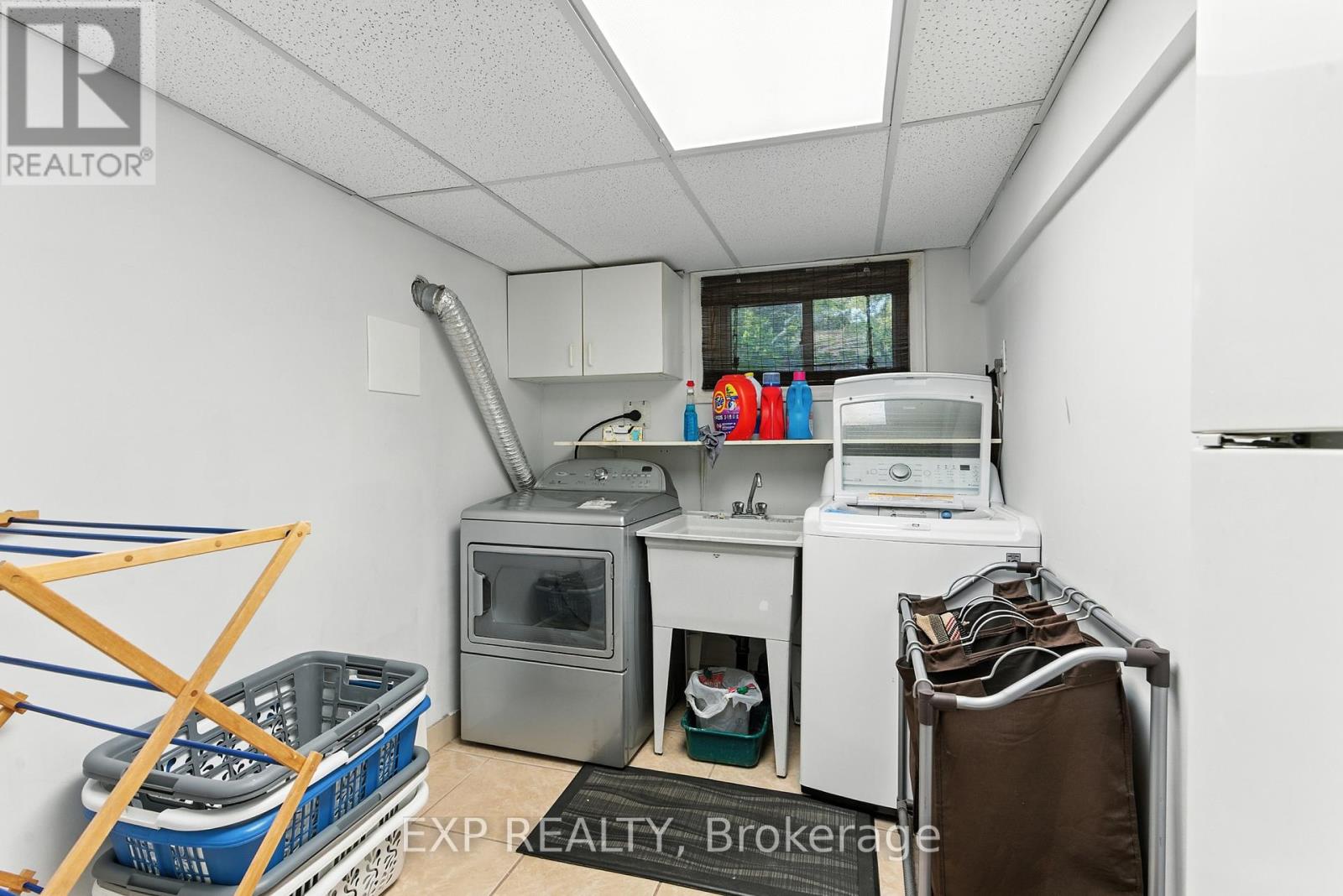 6859 Wills Street, Niagara Falls, Ontario  L2J 1Y6 - Photo 34 - X12354114