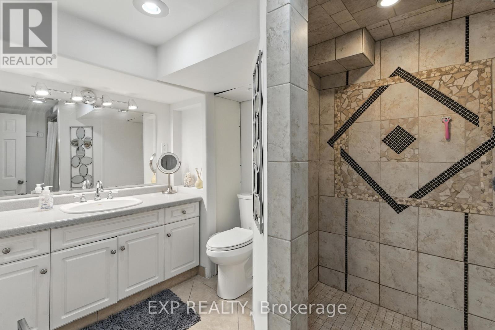 6859 Wills Street, Niagara Falls, Ontario  L2J 1Y6 - Photo 37 - X12354114