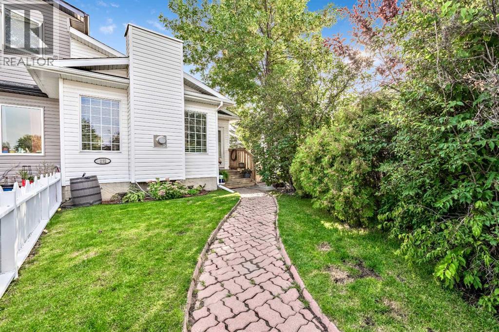 232 Whitlock Place Ne, Calgary, Alberta  T1Y 4S6 - Photo 2 - A2258996