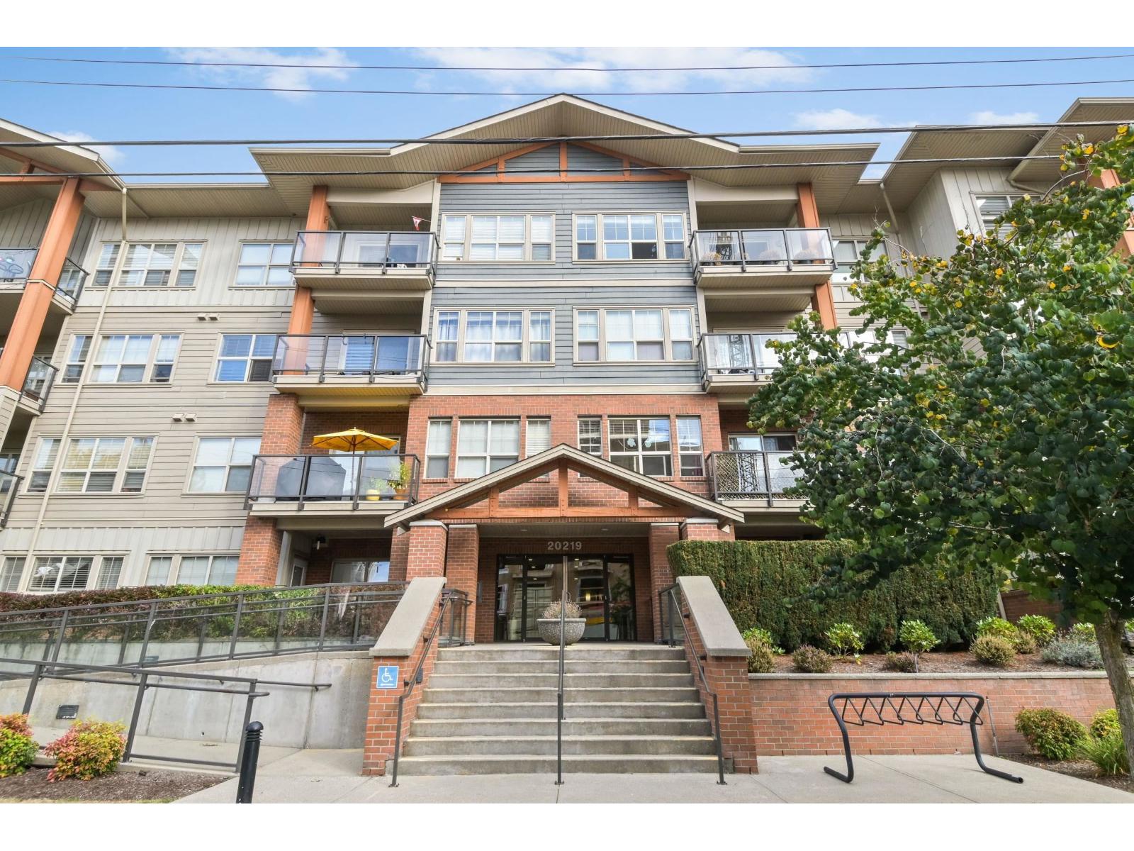 403 20219 54a Avenue, Langley, British Columbia  V3A 0C7 - Photo 2 - R3052153