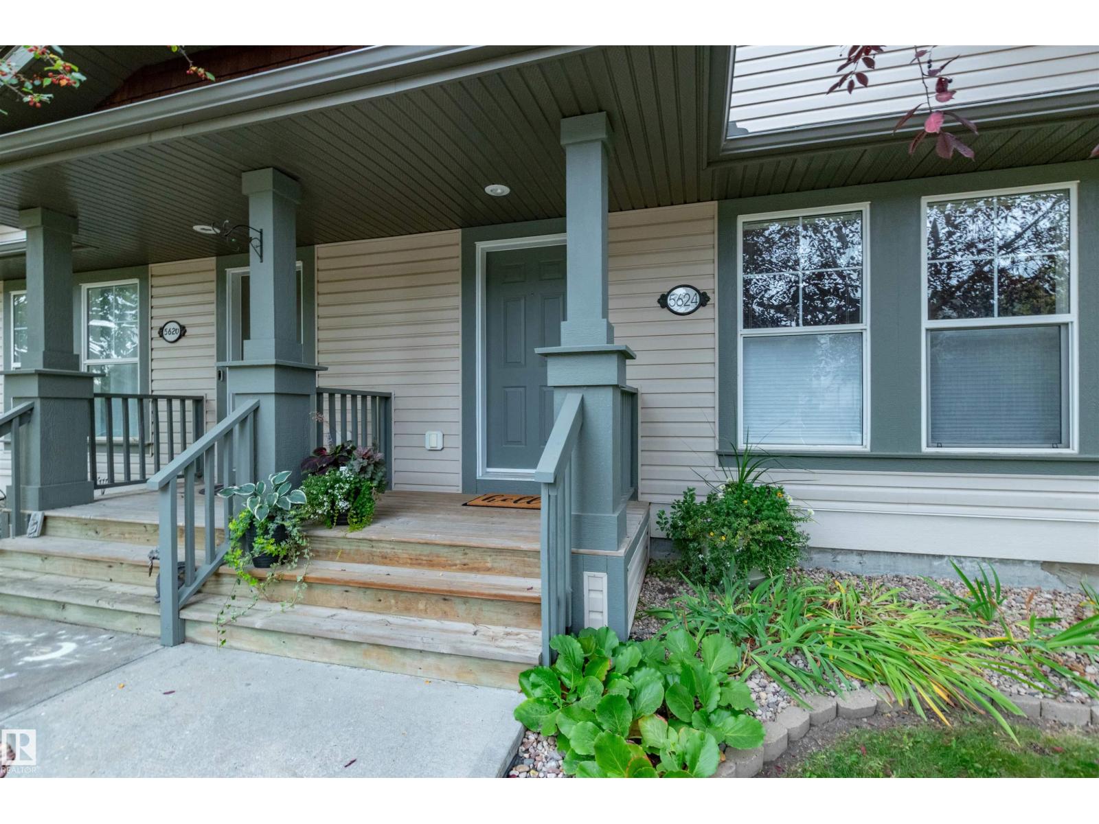 5624 202 St Nw, Edmonton, Alberta  T6M 0B3 - Photo 2 - E4459720
