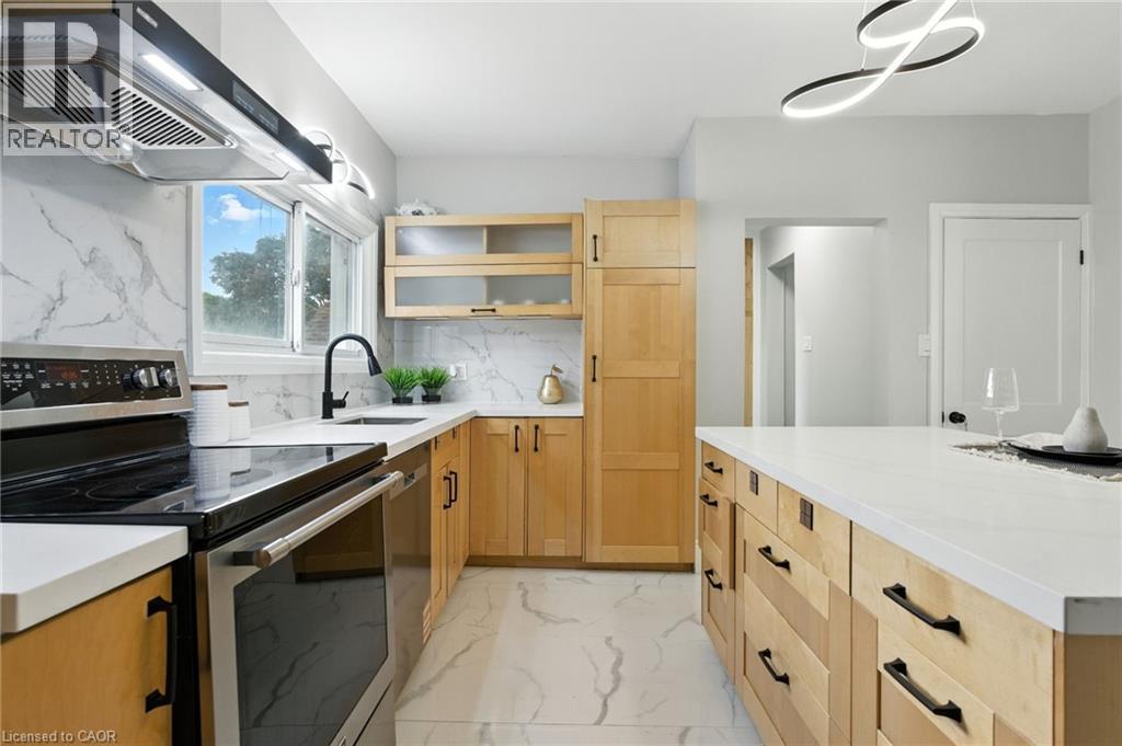 6294 Ker Street, Niagara Falls, Ontario  L2G 1X8 - Photo 8 - 40773546