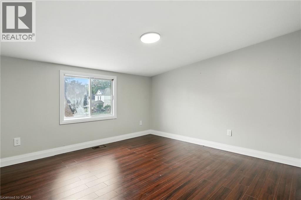 6294 Ker Street, Niagara Falls, Ontario  L2G 1X8 - Photo 12 - 40773546