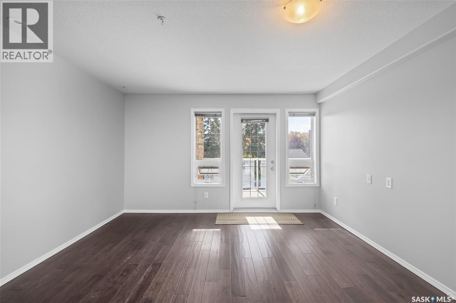 105 586 River Street E, Prince Albert, Saskatchewan  S6V 0A6 - Photo 6 - SK019483