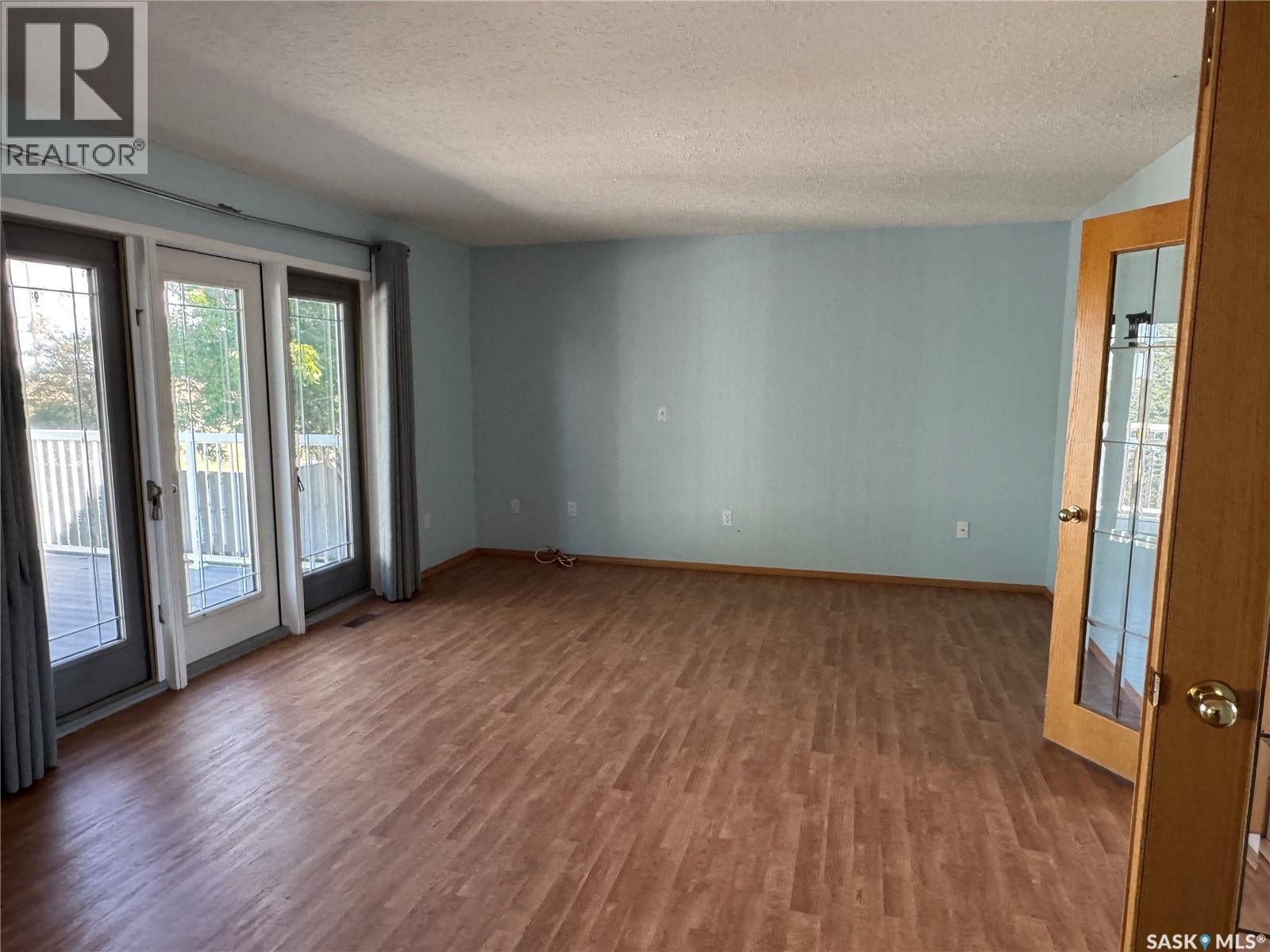 301 Turnbull Avenue W, Biggar, Saskatchewan  S0K 0M0 - Photo 13 - SK019171