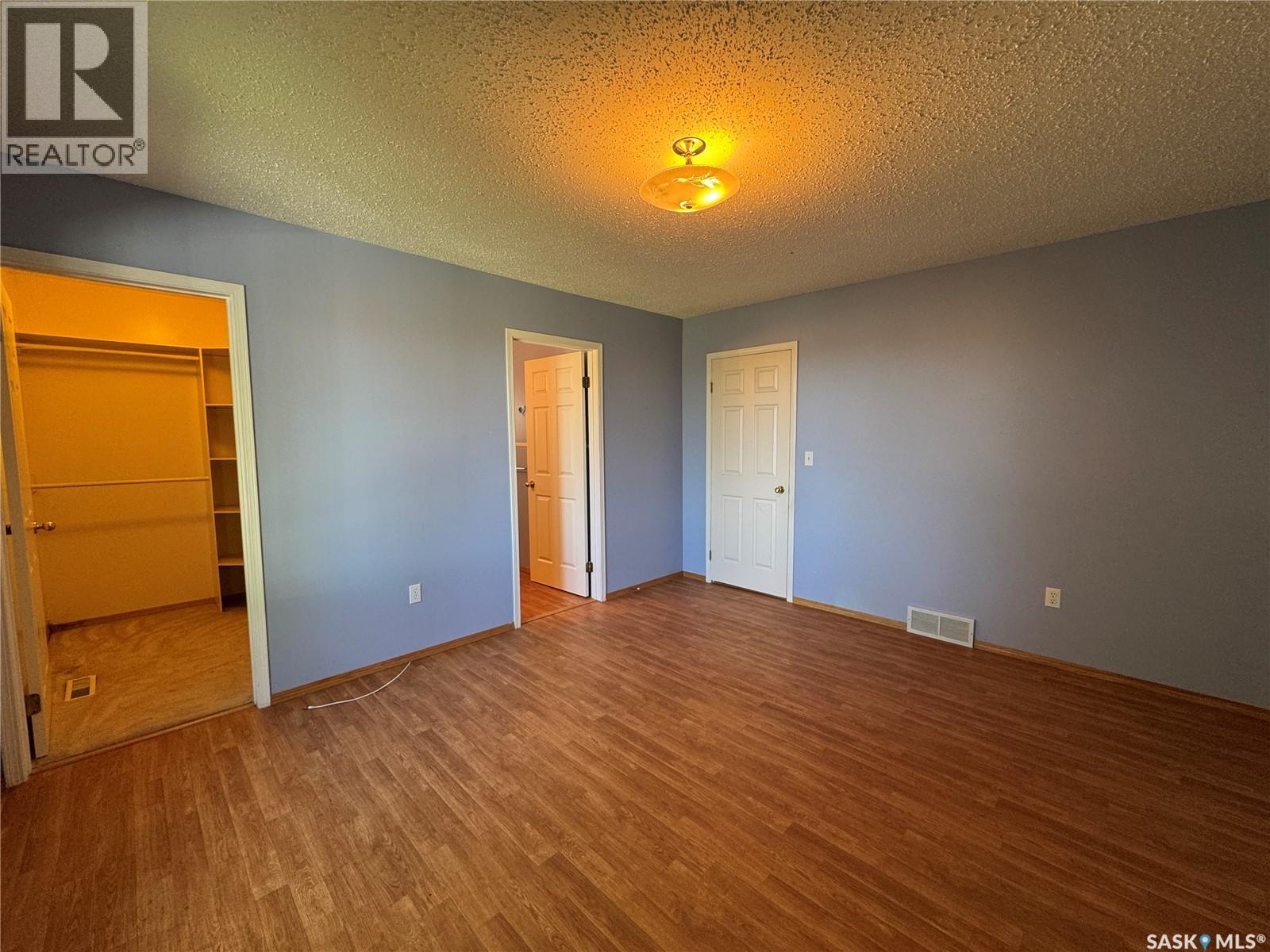 301 Turnbull Avenue W, Biggar, Saskatchewan  S0K 0M0 - Photo 15 - SK019171