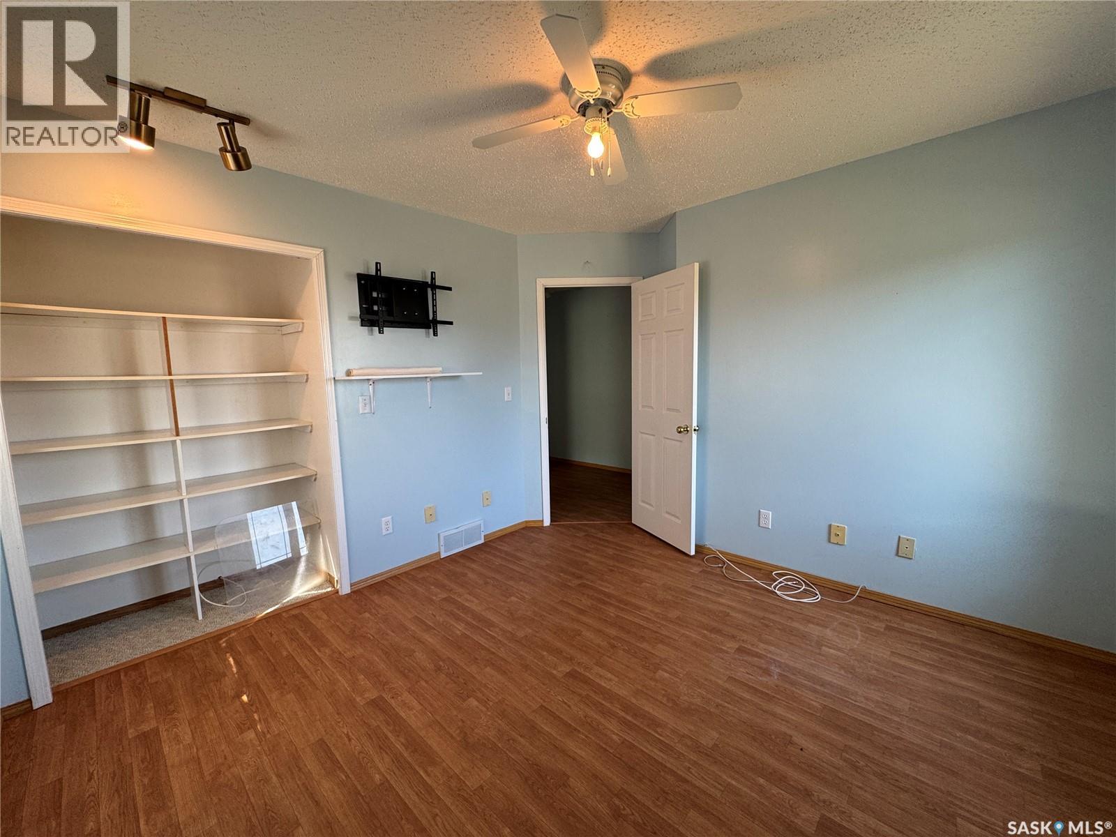 301 Turnbull Avenue W, Biggar, Saskatchewan  S0K 0M0 - Photo 18 - SK019171