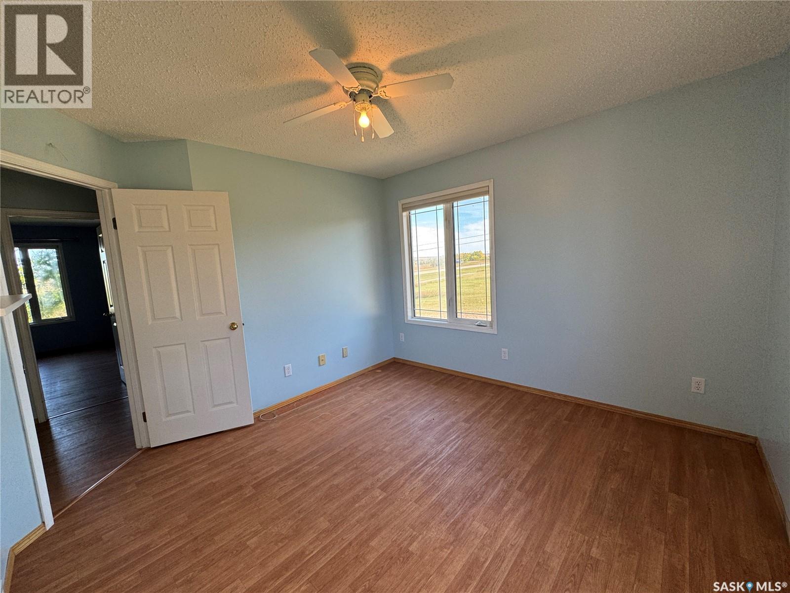 301 Turnbull Avenue W, Biggar, Saskatchewan  S0K 0M0 - Photo 19 - SK019171