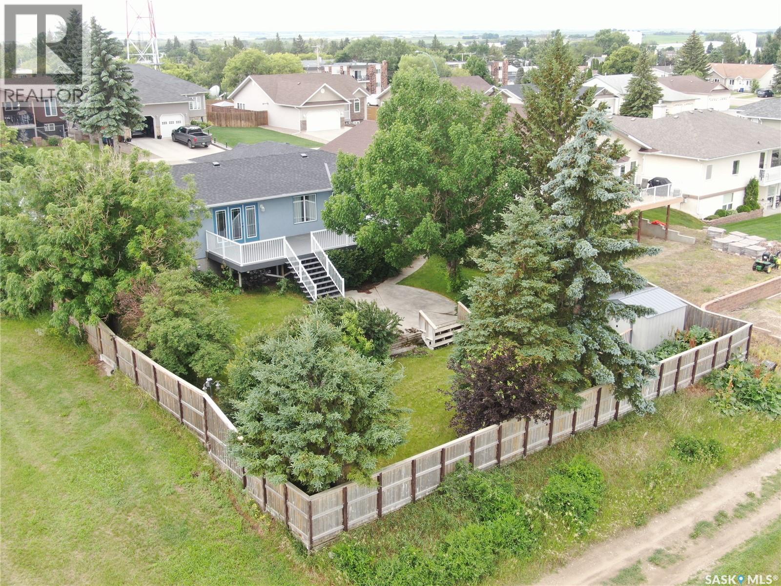 301 Turnbull Avenue W, Biggar, Saskatchewan  S0K 0M0 - Photo 2 - SK019171