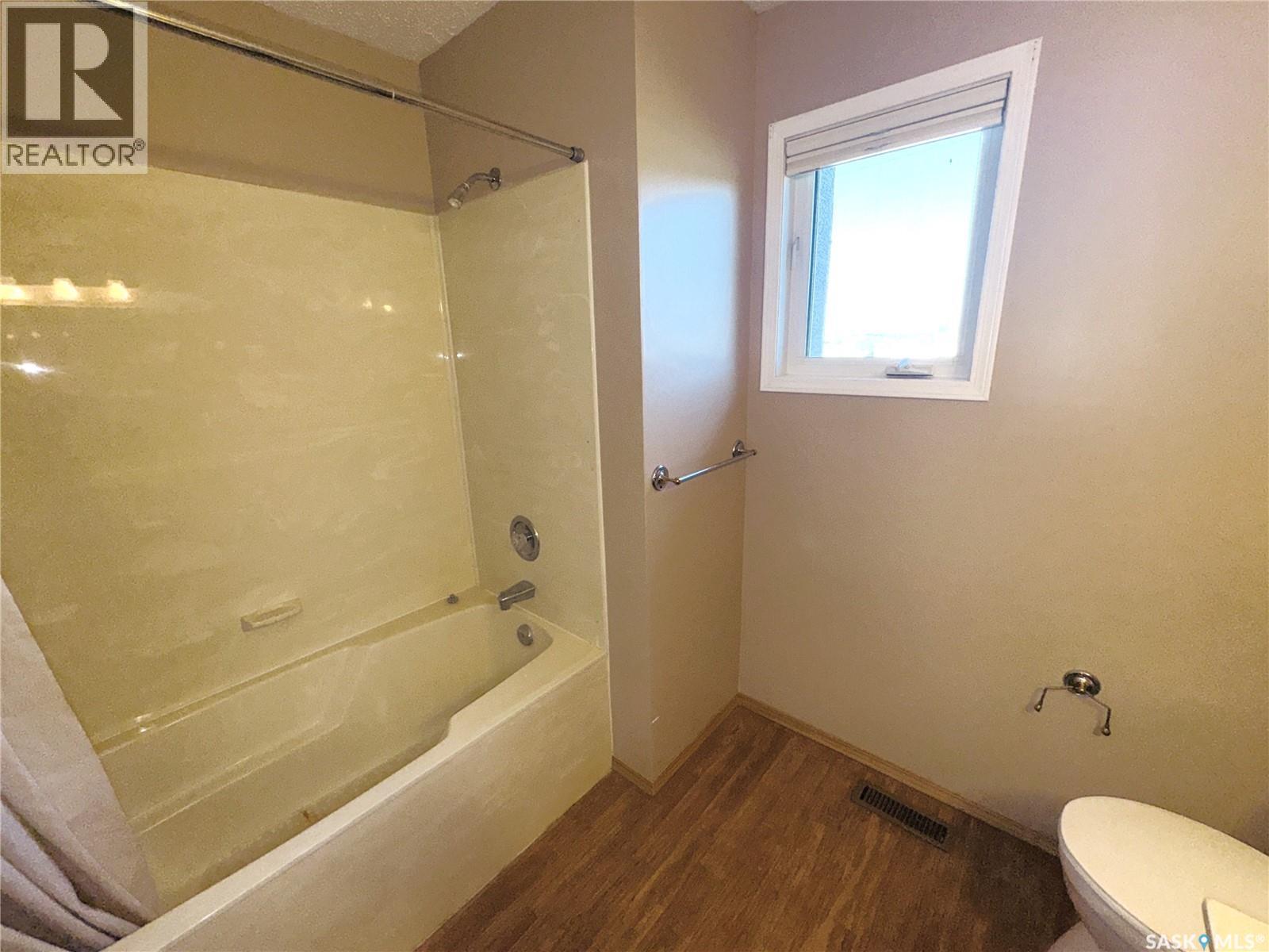 301 Turnbull Avenue W, Biggar, Saskatchewan  S0K 0M0 - Photo 21 - SK019171