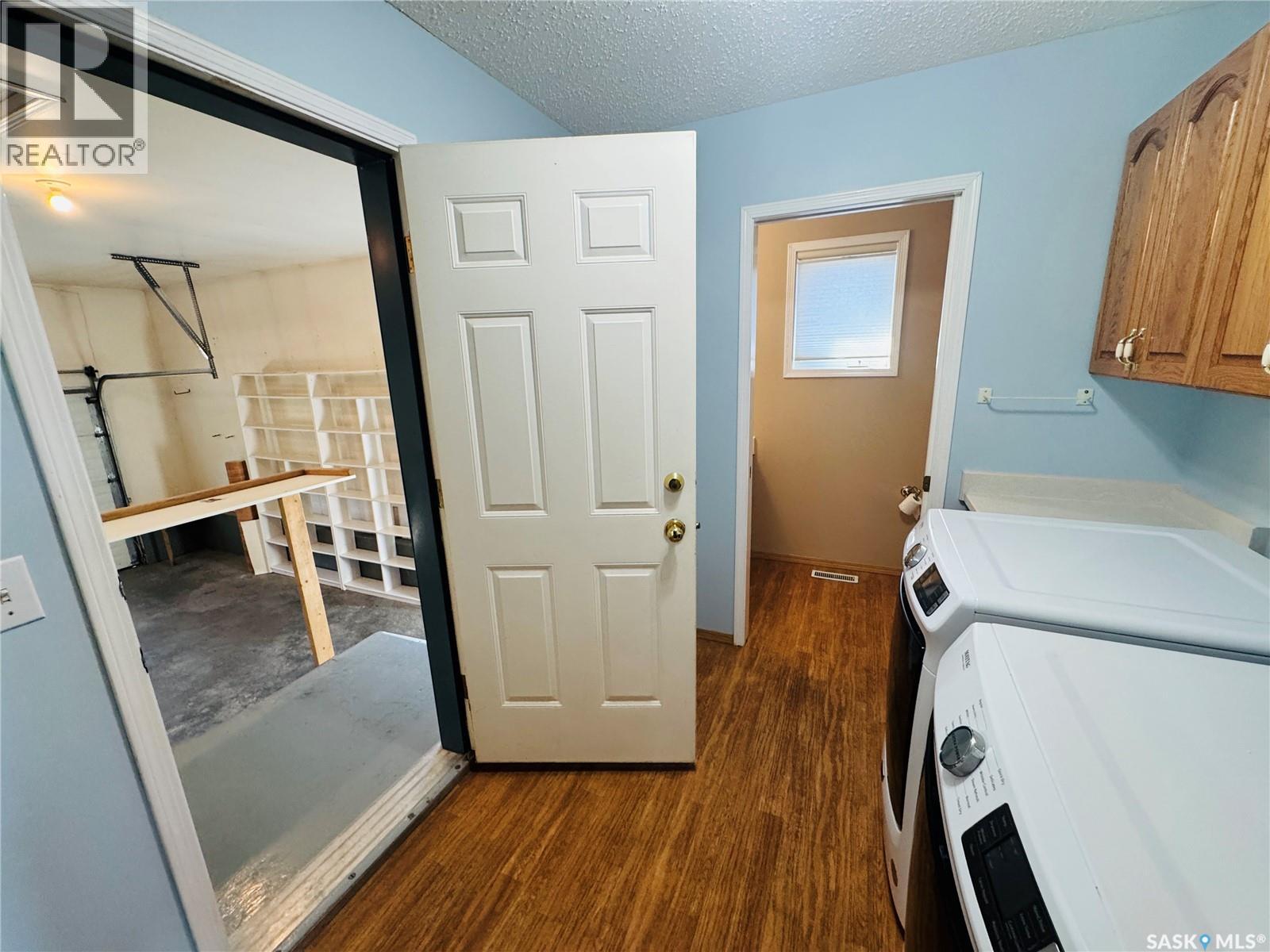 301 Turnbull Avenue W, Biggar, Saskatchewan  S0K 0M0 - Photo 27 - SK019171