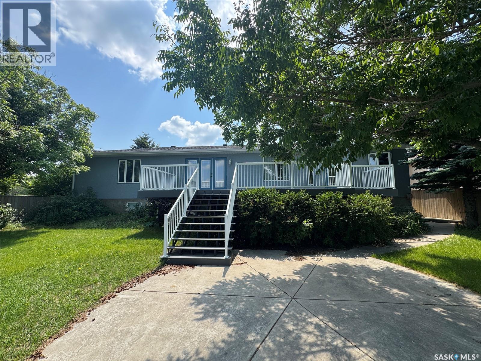 301 Turnbull Avenue W, Biggar, Saskatchewan  S0K 0M0 - Photo 48 - SK019171