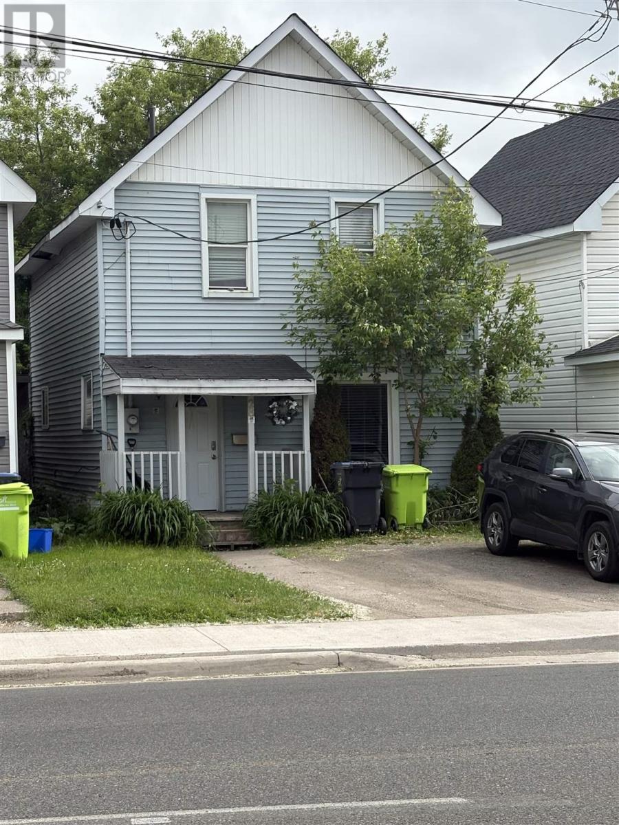 28 St. Georges AVE E, Sault Ste. Marie, Ontario
