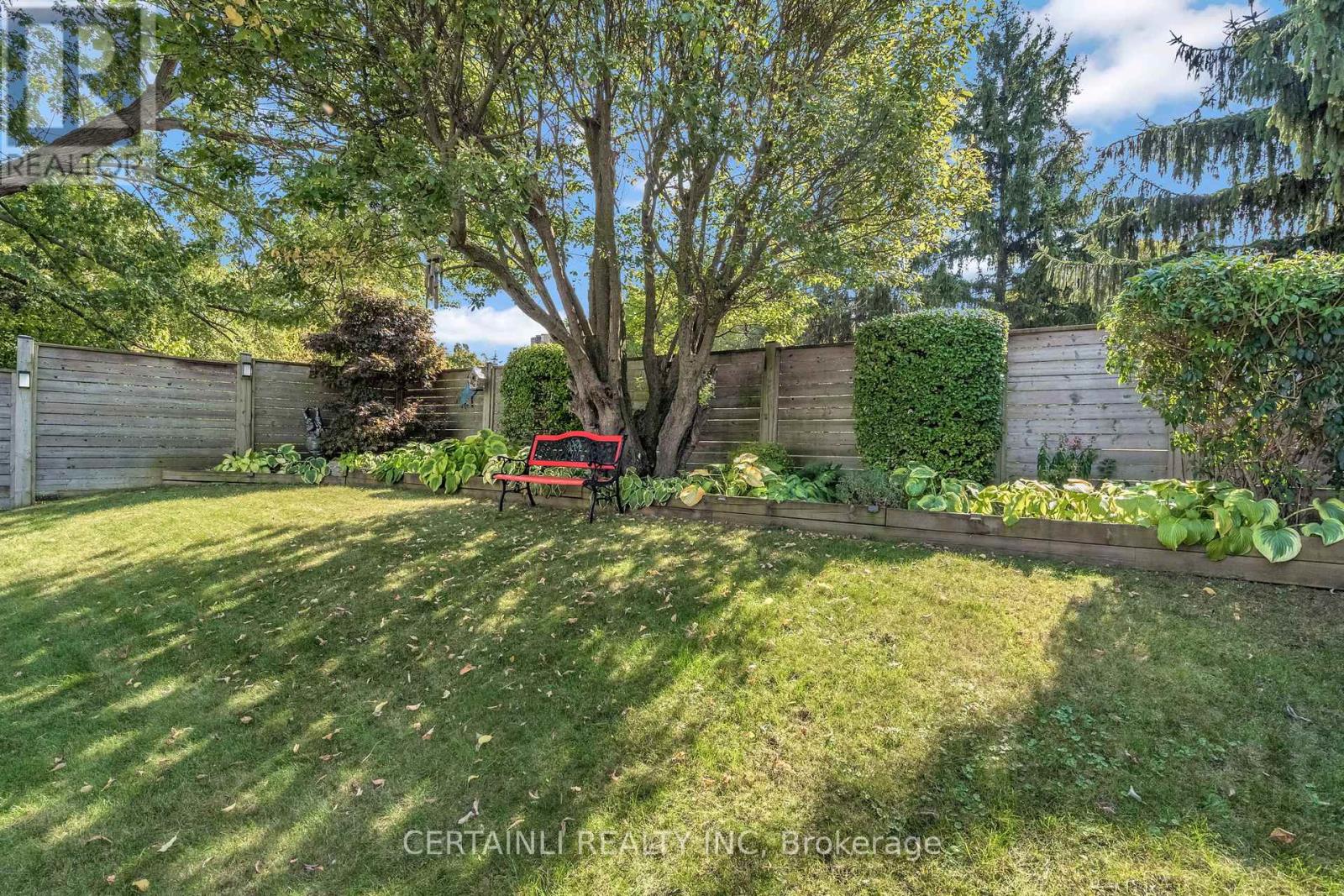 670 Chiddington Avenue, London South, Ontario  N6C 2W7 - Photo 38 - X12428355