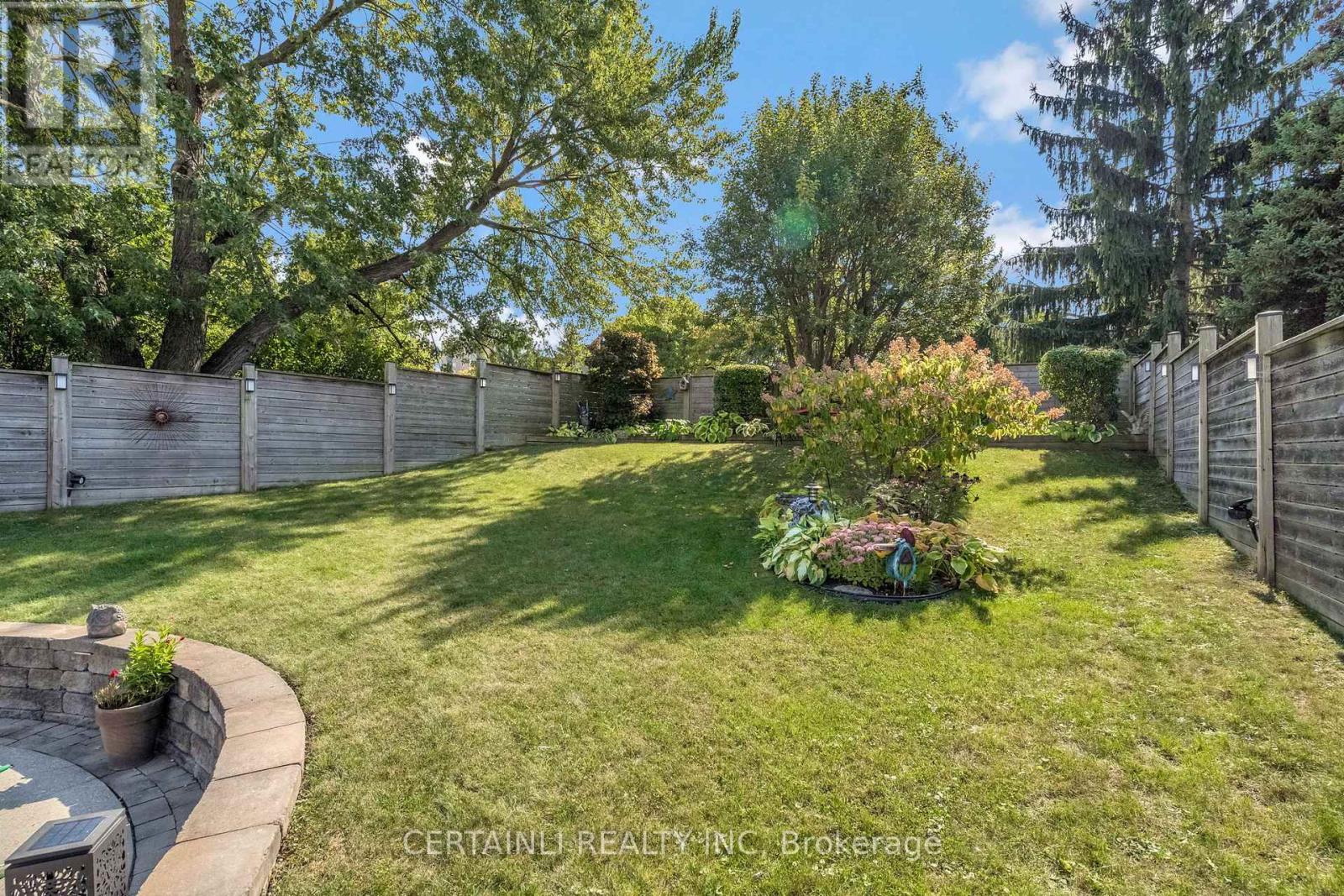 670 Chiddington Avenue, London South, Ontario  N6C 2W7 - Photo 37 - X12428355