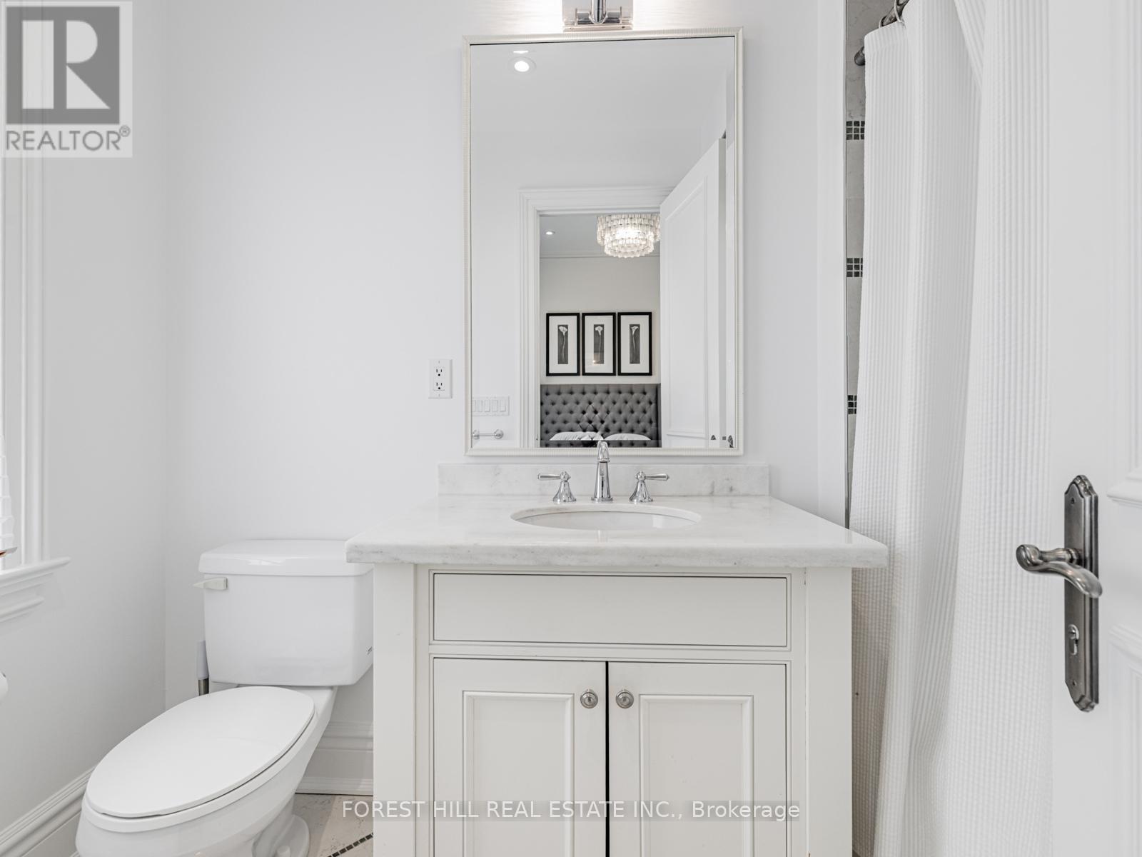 56 Lonsdale Road, Toronto, Ontario  M4V 1W5 - Photo 22 - C12429284