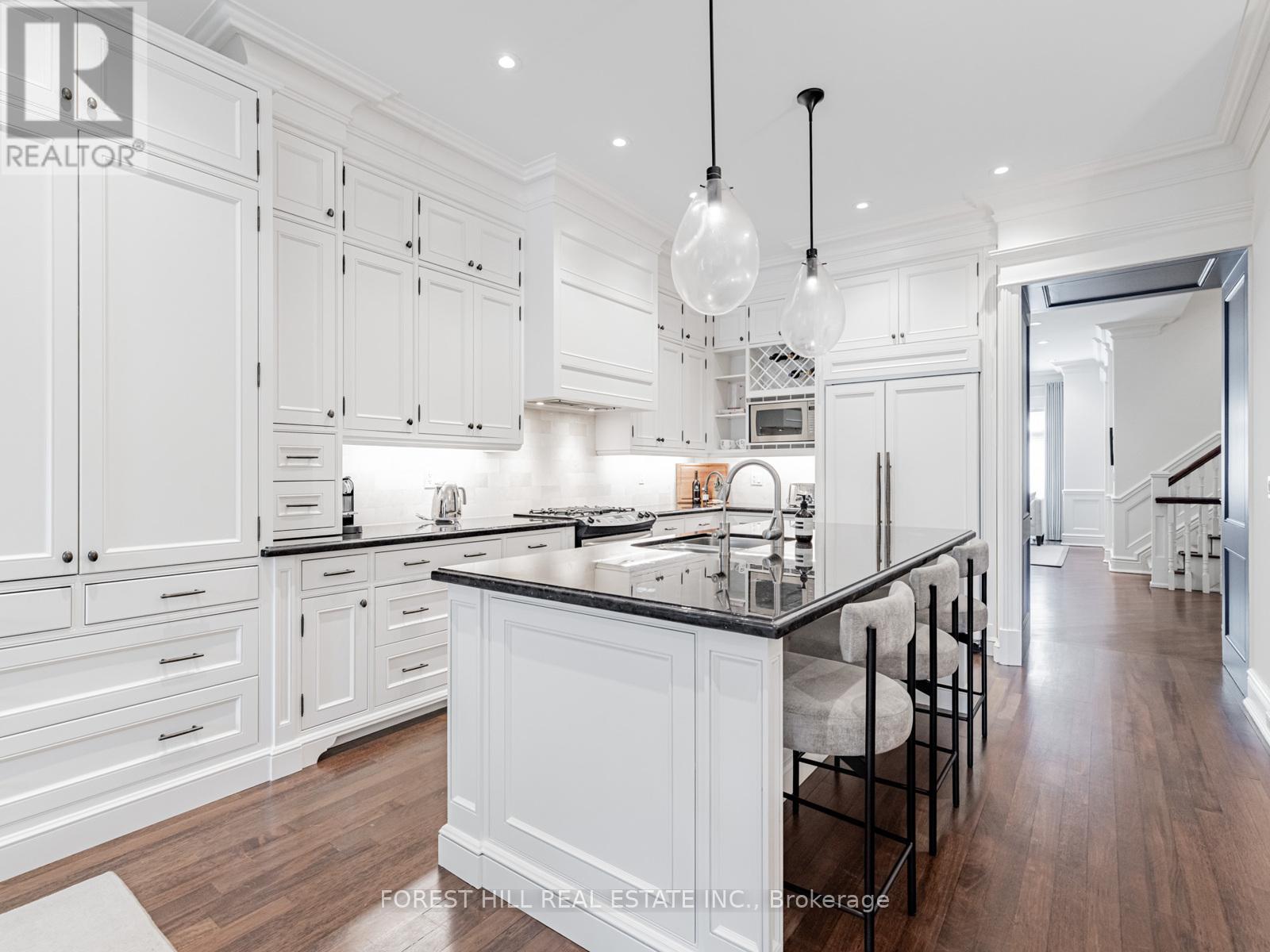 56 Lonsdale Road, Toronto, Ontario  M4V 1W5 - Photo 9 - C12429284