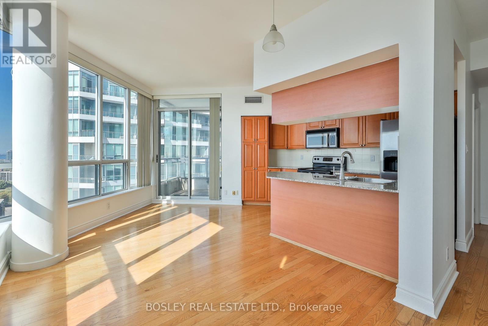2508 - 228 Queens Quay W, Toronto, Ontario  M5J 2X1 - Photo 13 - C12429299