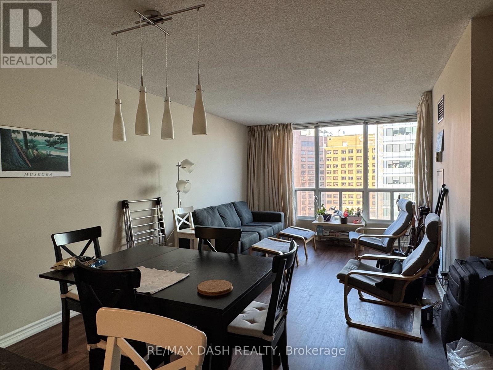 1709 - 750 Bay Street, Toronto, Ontario  M5G 1N6 - Photo 5 - C12429317