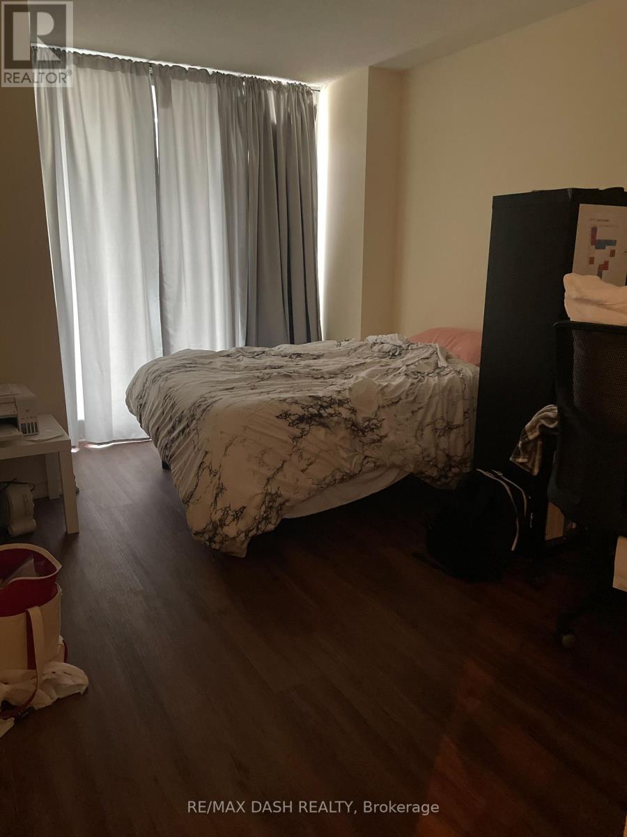 1709 - 750 Bay Street, Toronto, Ontario  M5G 1N6 - Photo 6 - C12429317