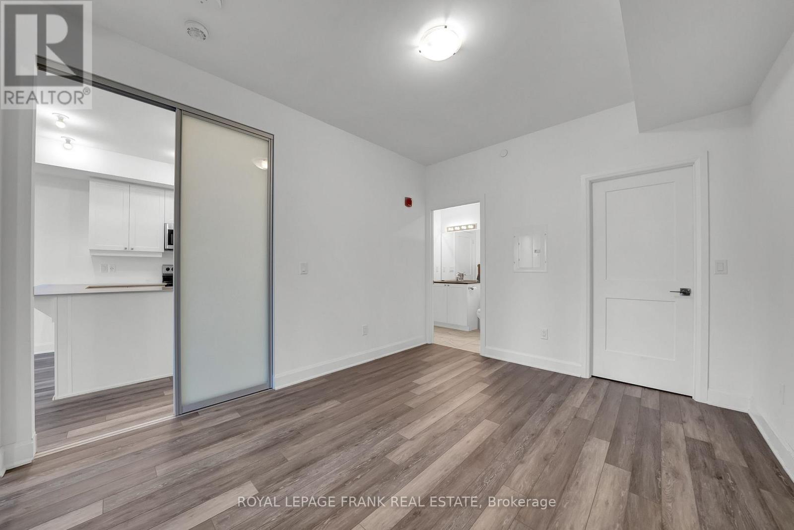 318 - 50 Lakebreeze Drive, Clarington, Ontario  L1B 0V9 - Photo 15 - E12429448